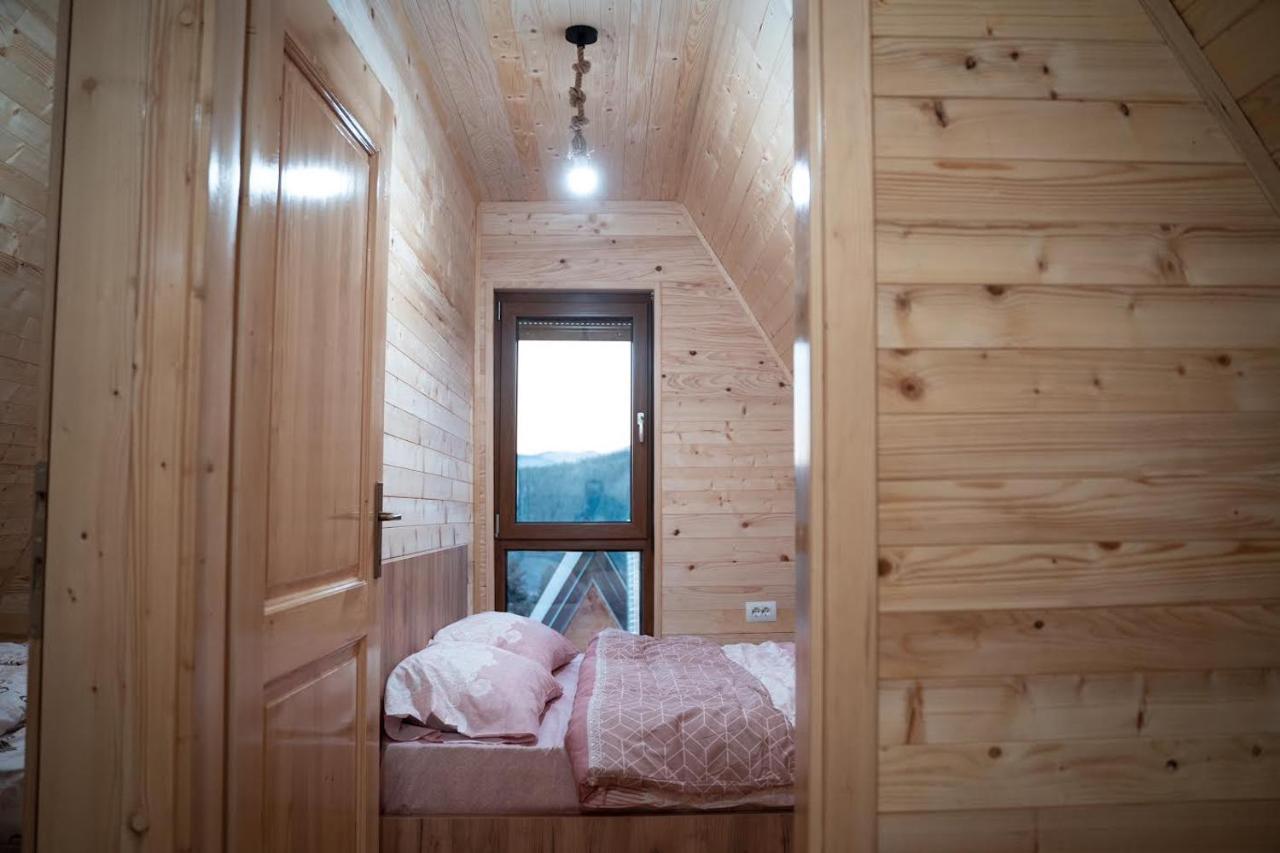 Villa Route Rugove Peje Ngoại thất bức ảnh