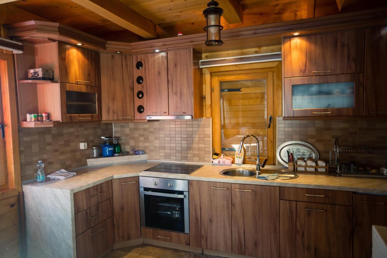 Villa Route Rugove Peje Ngoại thất bức ảnh