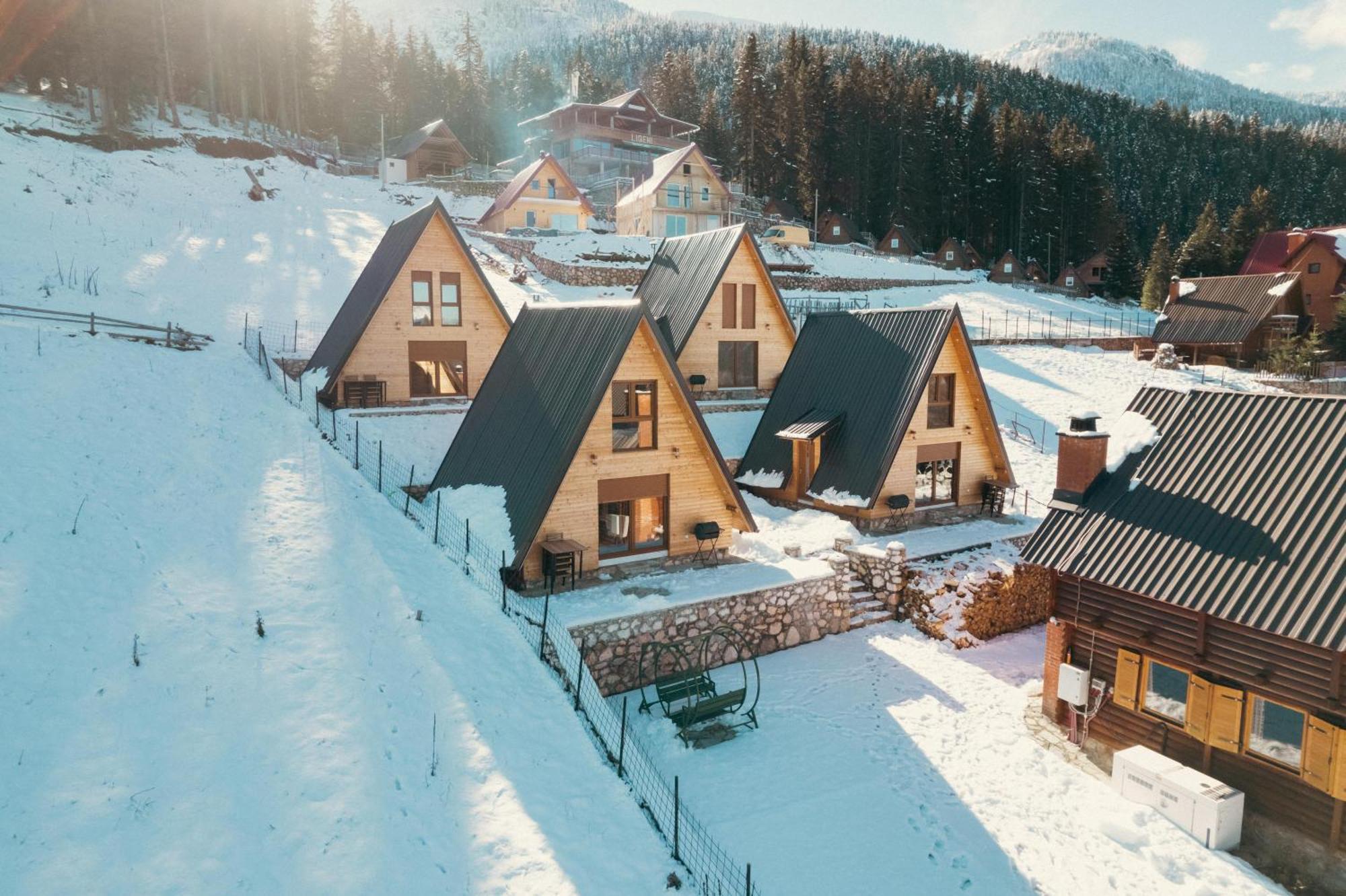 Villa Route Rugove Peje Ngoại thất bức ảnh