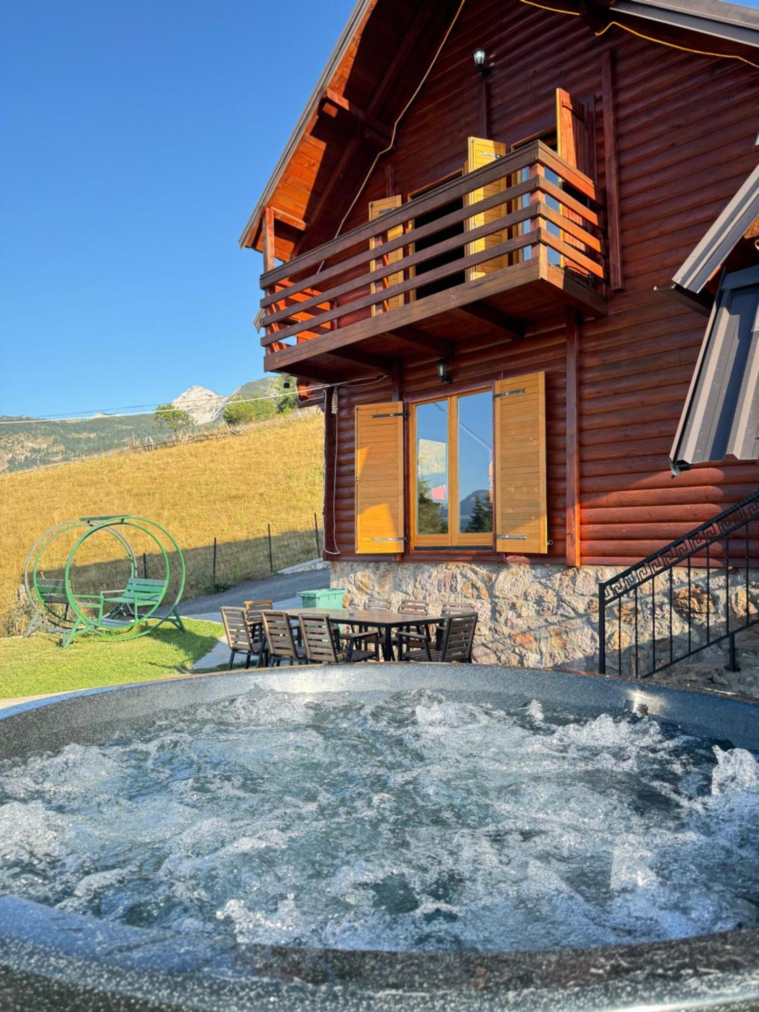 Villa Route Rugove Peje Ngoại thất bức ảnh